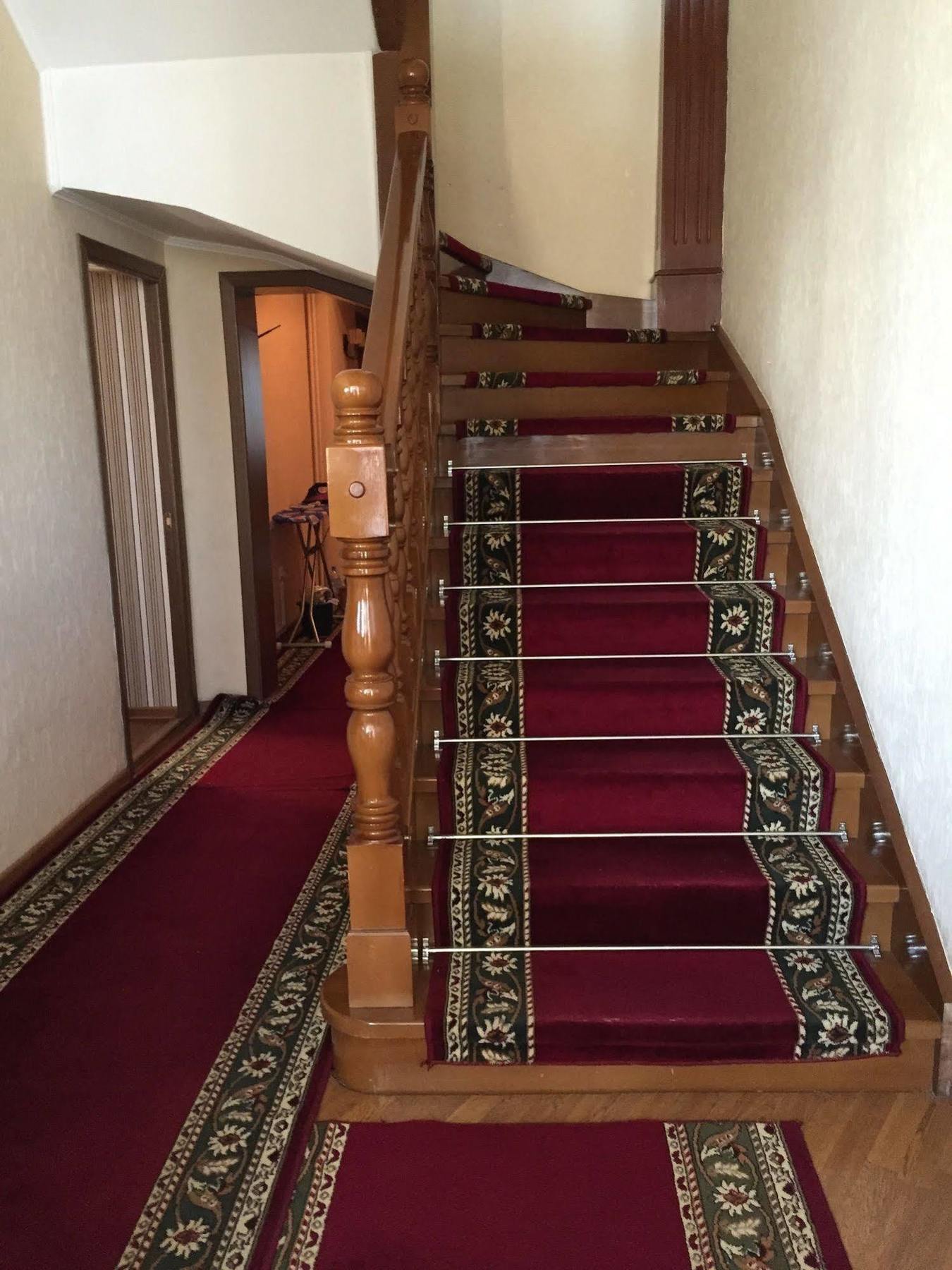 Rise Hotel Almaty Esterno foto