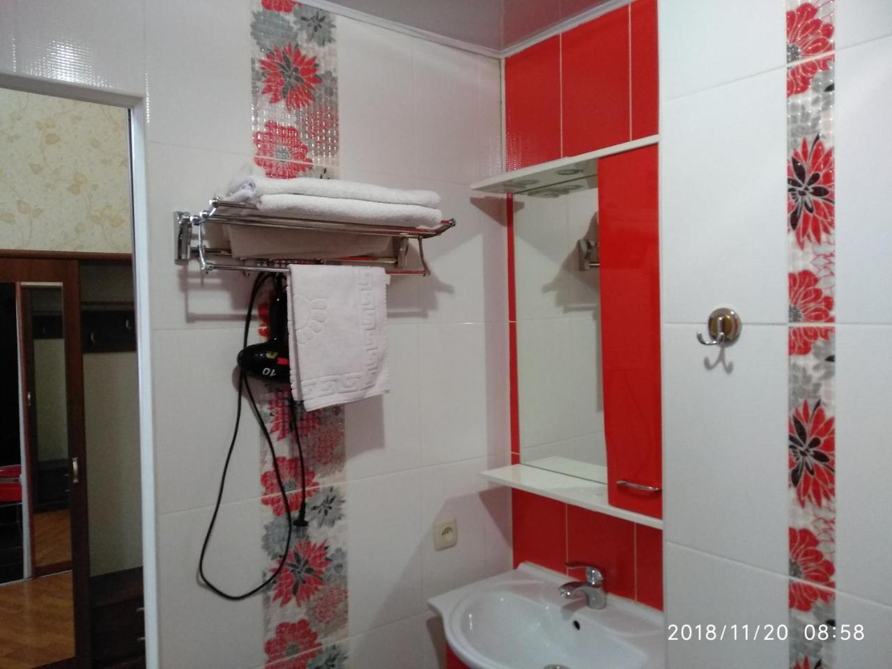 Rise Hotel Almaty Esterno foto