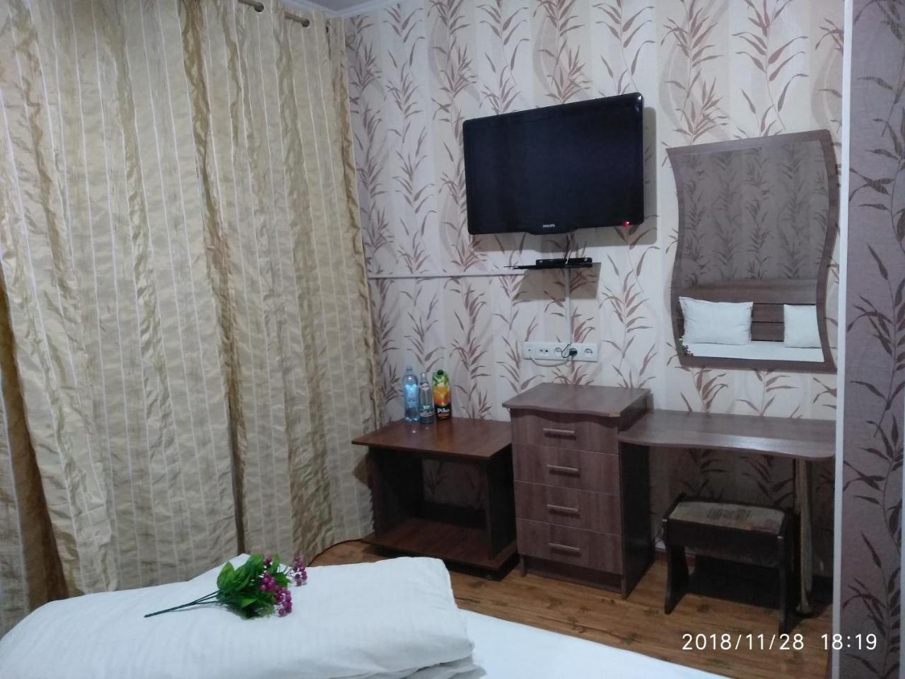 Rise Hotel Almaty Esterno foto